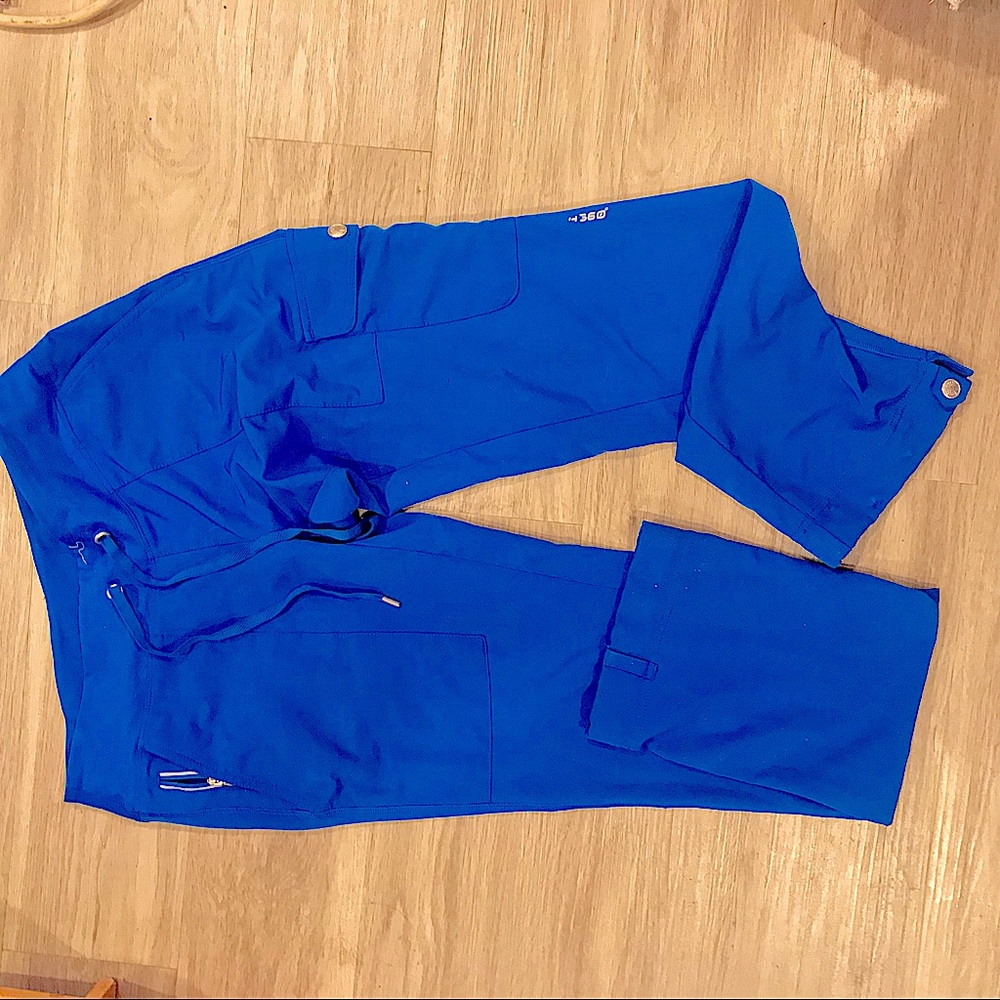 Nursing PCt scrub pants/royal blue u can either pay $$$$ to $40 just for pantsOR